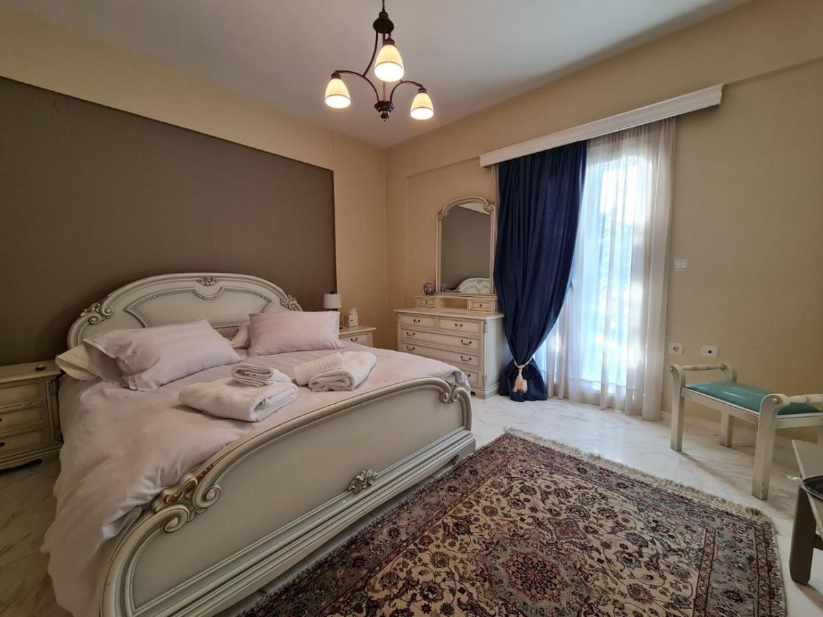קלבריטה Papastavrou Apartments מראה חיצוני תמונה