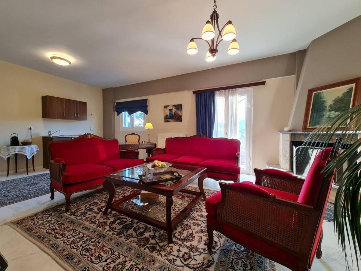 קלבריטה Papastavrou Apartments מראה חיצוני תמונה