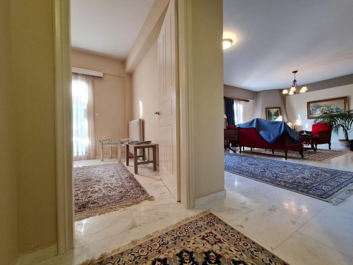קלבריטה Papastavrou Apartments מראה חיצוני תמונה