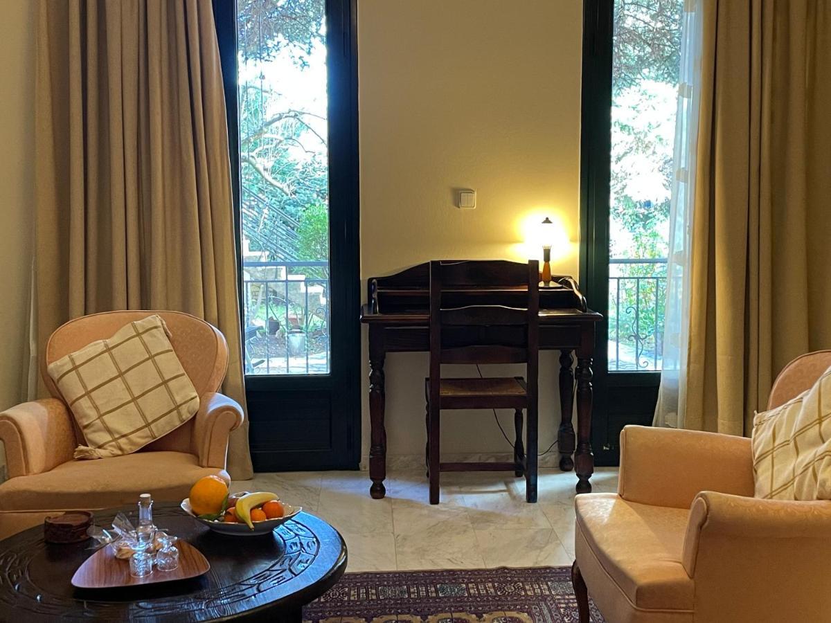 קלבריטה Papastavrou Apartments מראה חיצוני תמונה